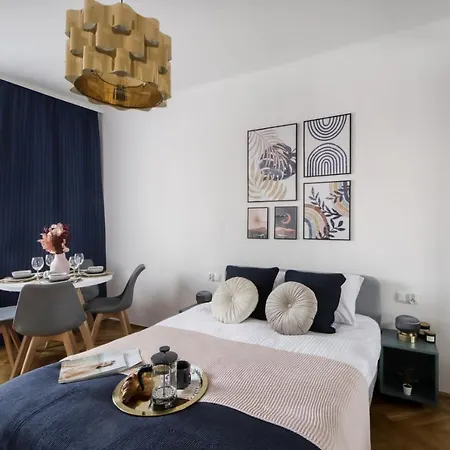 Old Town By Arrenda Apartman *