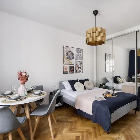 Apartman Old Town By Arrenda Varsó